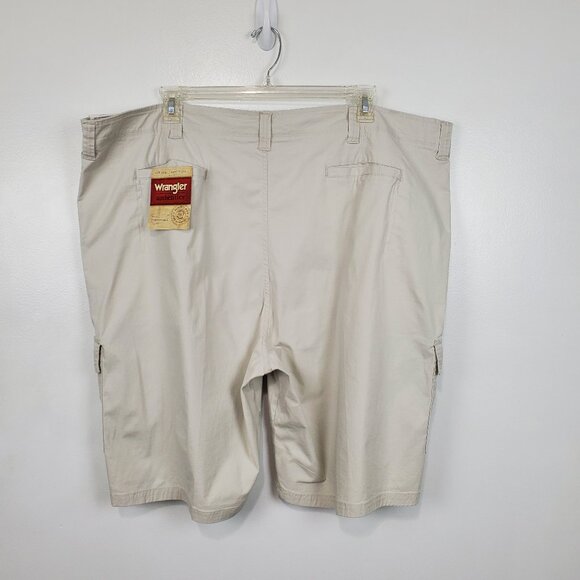 Wrangler Authentics Men's Tan Khaki Cargo Shorts NEW NWT Size 50 - Picture 7 of 14